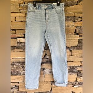 American Eagle size 10 mom strigid jeans size 10